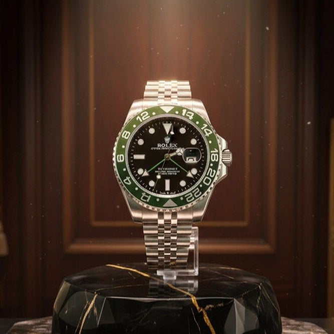 Rolex GMT-Master II “Sprite” Green-Black Bezel, 44mm Oystersteel.