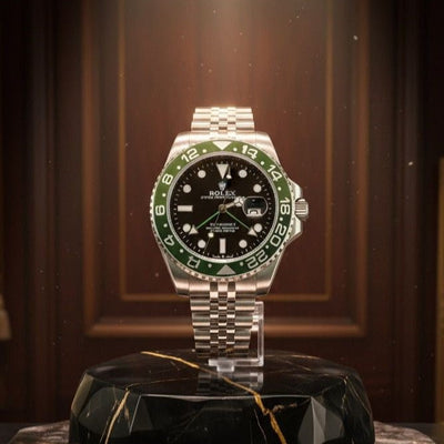 Rolex GMT-Master II “Sprite” Green-Black Bezel, 44mm Oystersteel.