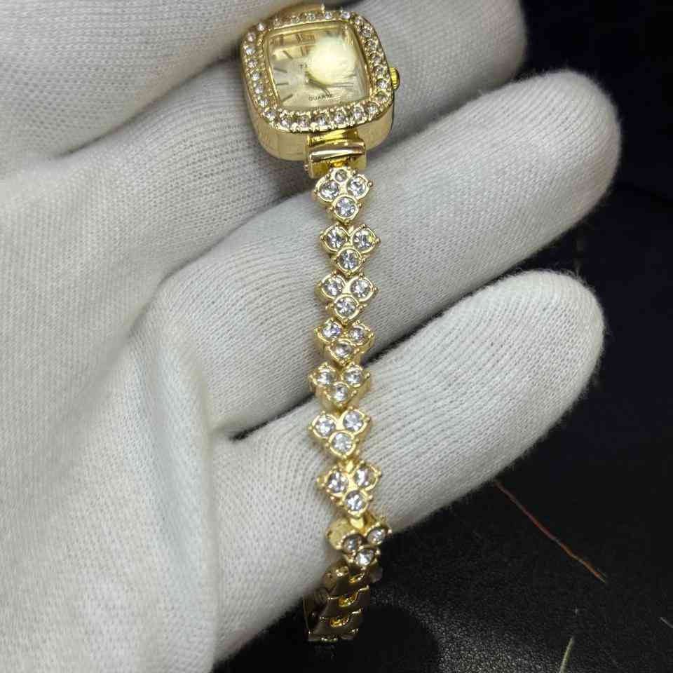 Rose Gold Crystal Bracelet Ladies Watch TITAN