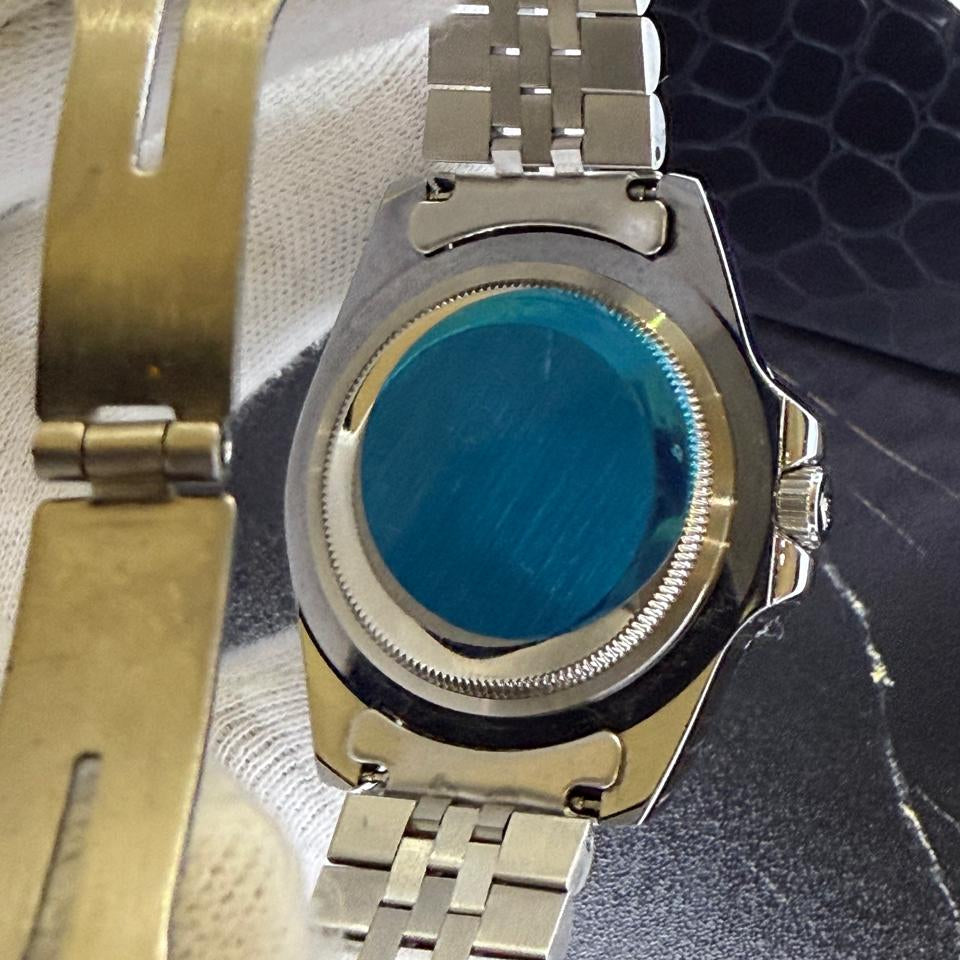 Rolex GMT-Master II "Bruce Wayne" Black-Grey bezel 40mm Oystersteel /Rolesor